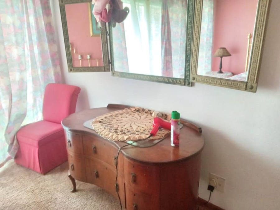 4 Bedroom Property for Sale in Bultfontein Free State